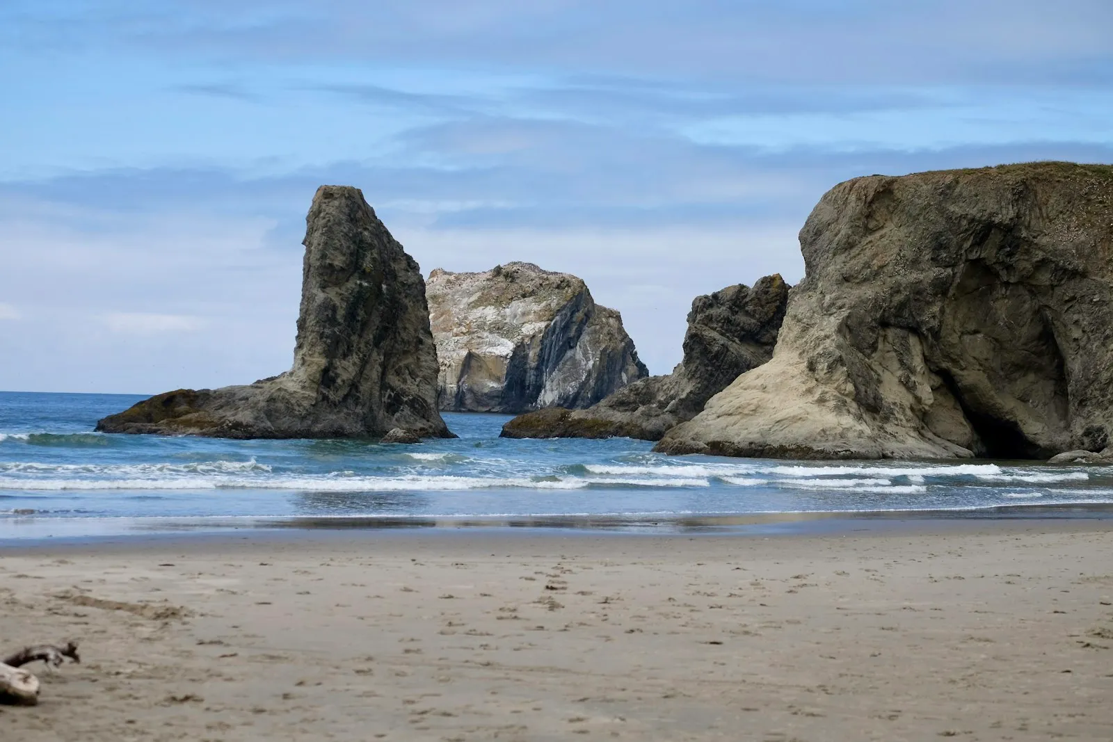 Rock formations on the shore at Bandon, Oregon.